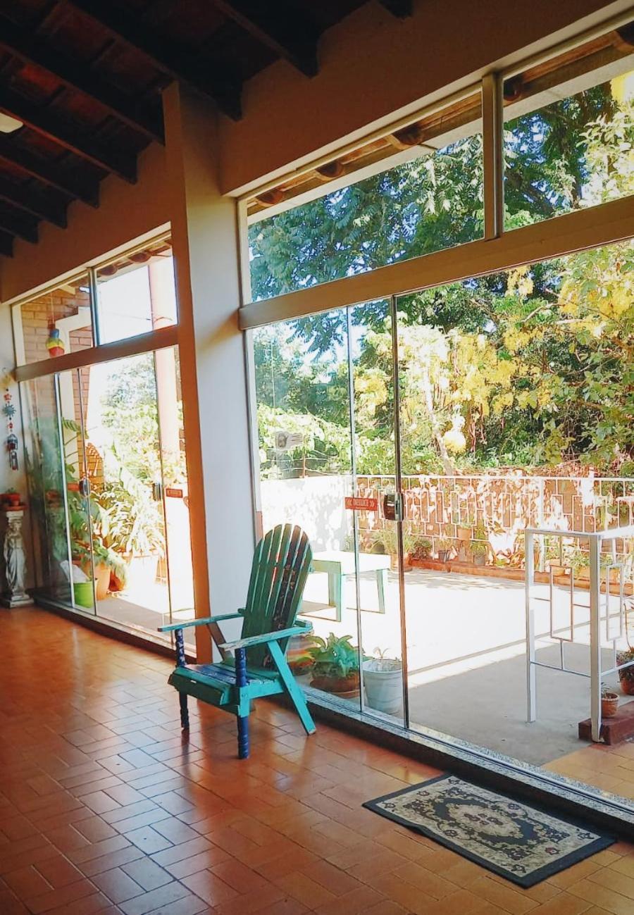 La Casa De Pedro Hostel Encarnación Extérieur photo